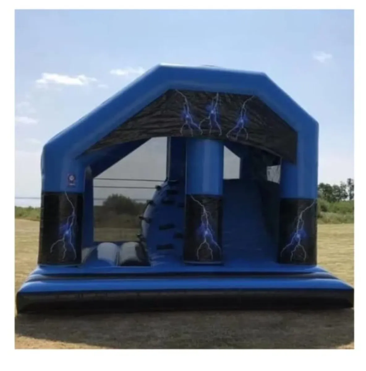 Bouncy castle for sale - Image 3