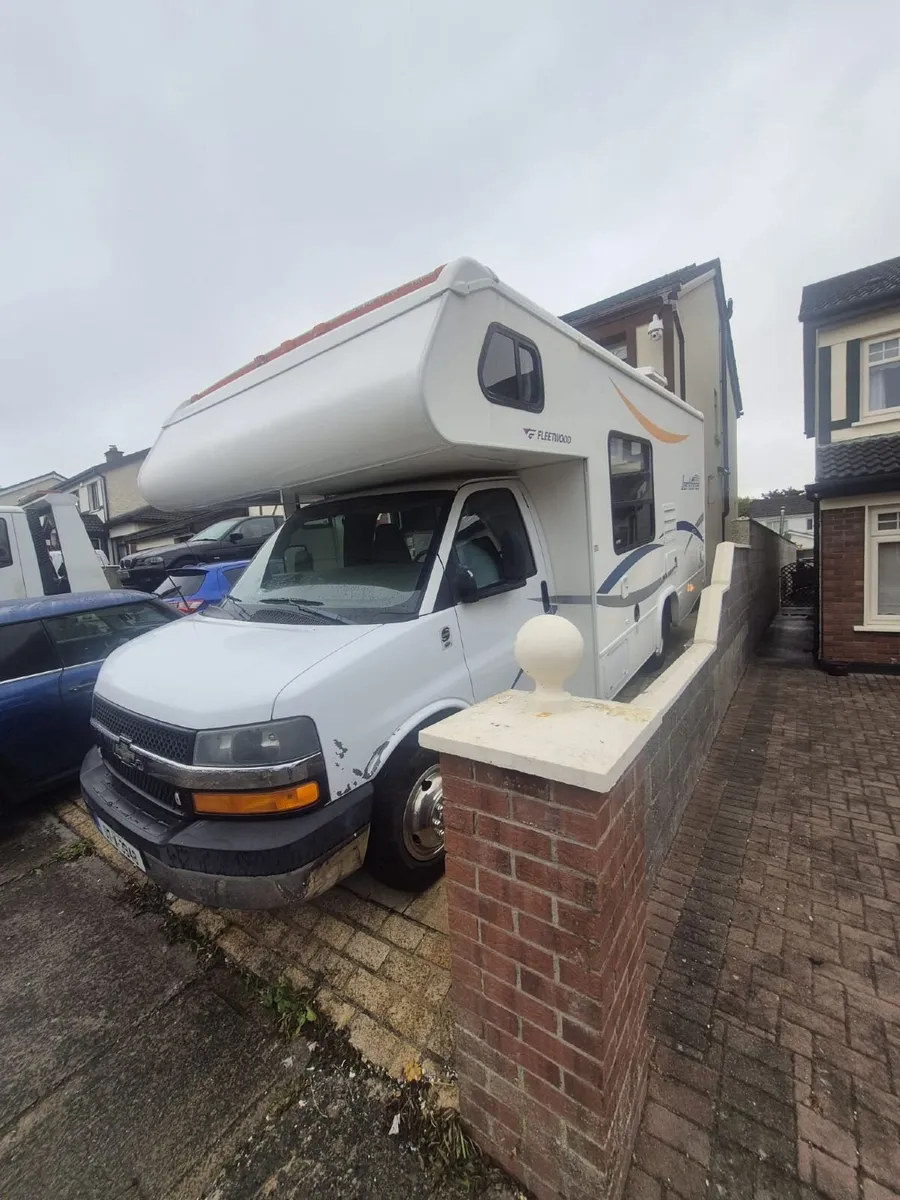 Fleetwood RV chevrolte camper van - Image 1