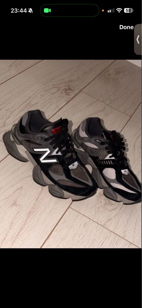 New Balance Unisex 9060 UK4.5 Black - Image 1