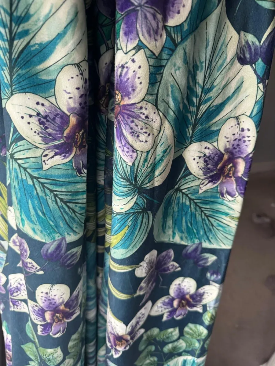 Curtains - Image 1