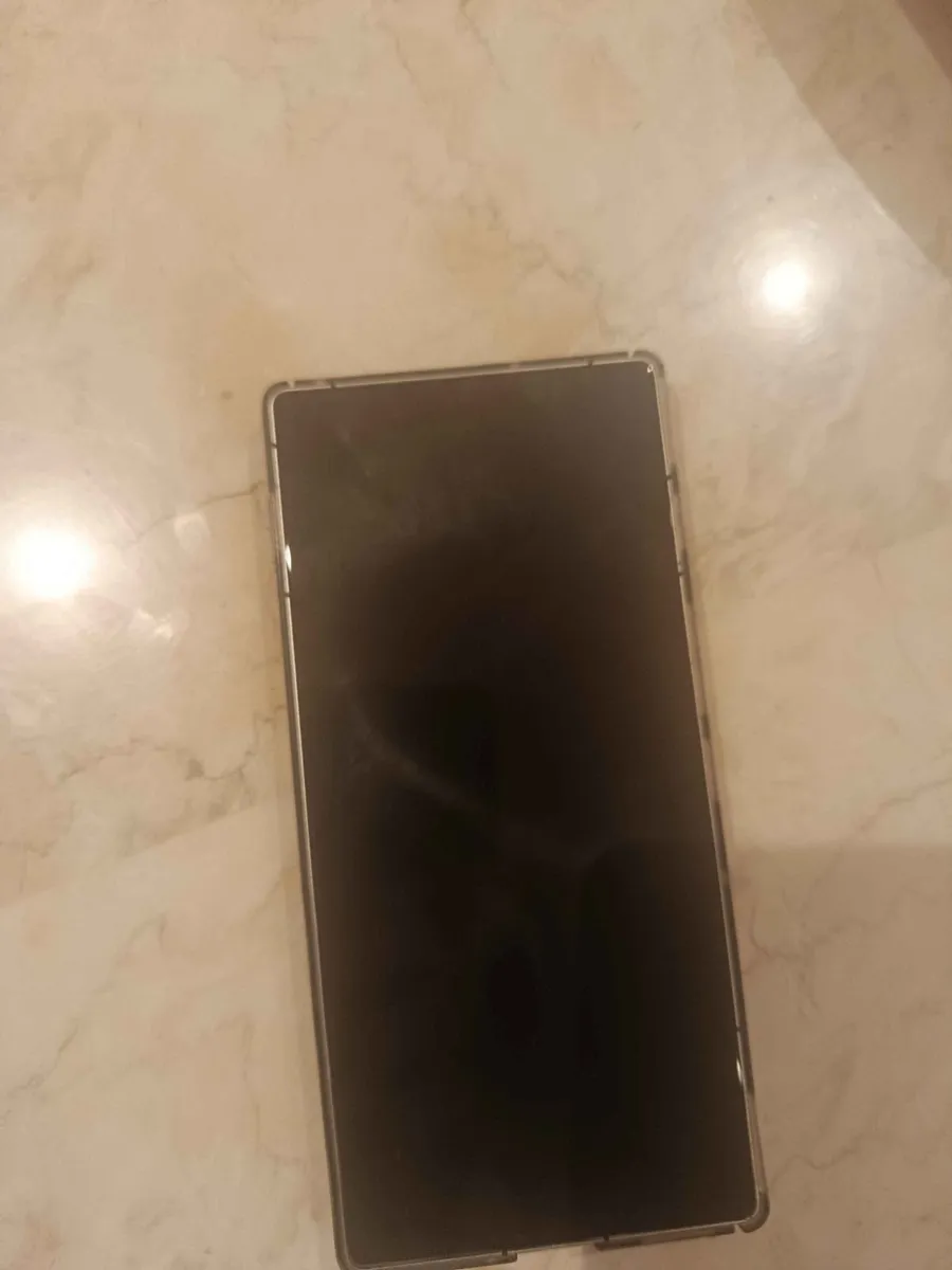 Red magic 11 air gaming phone - Image 1