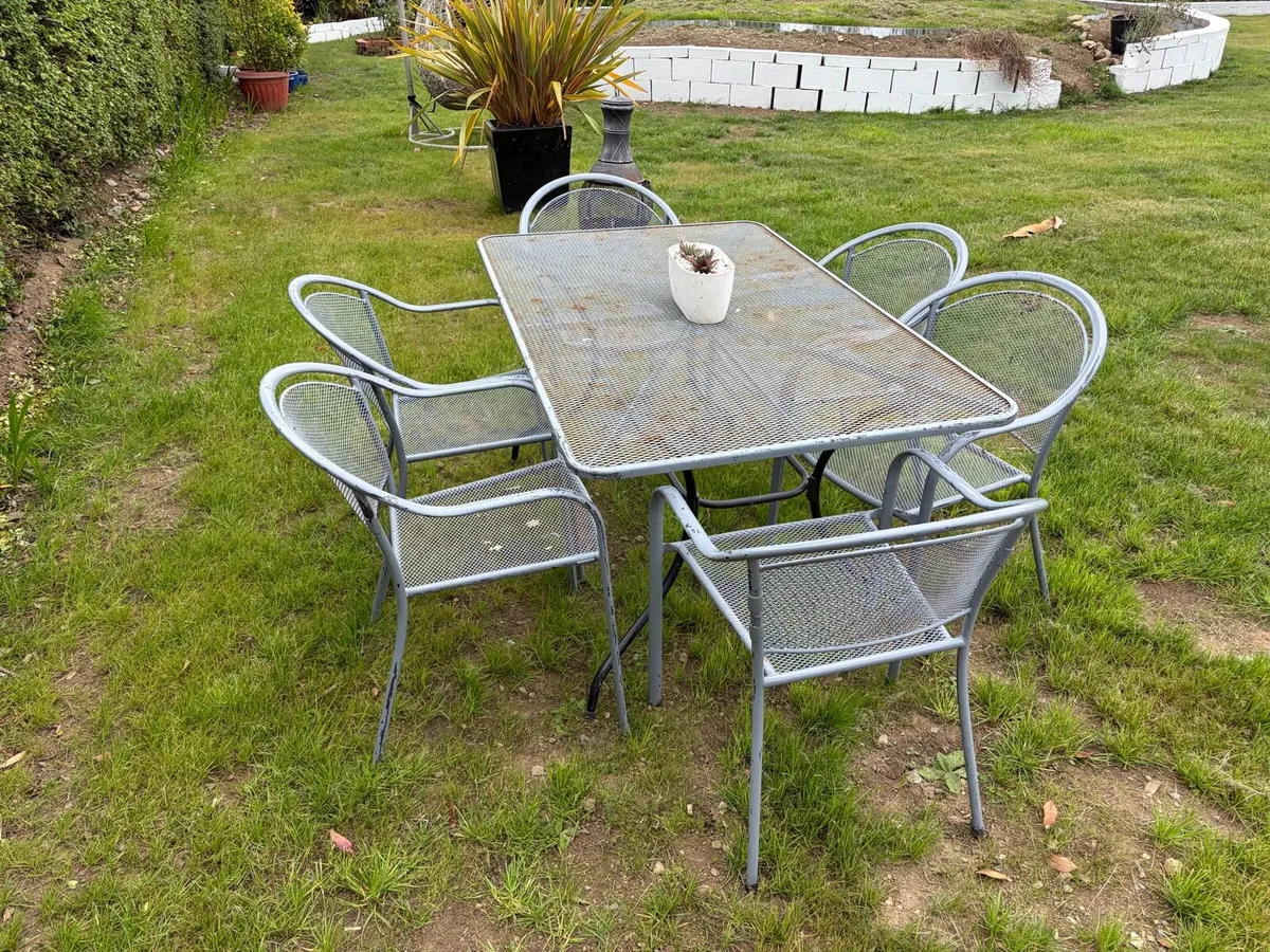garden table + 6 chairs - Image 4