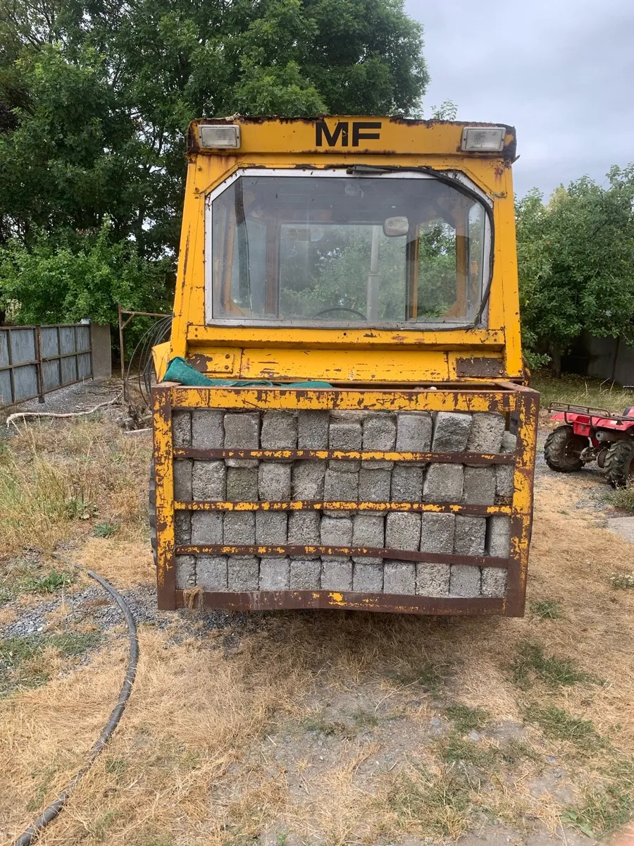 MF 50b - Image 2