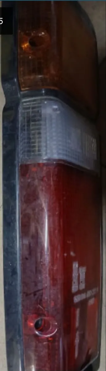 1987 Toyota Hiace rear taillight - Image 4