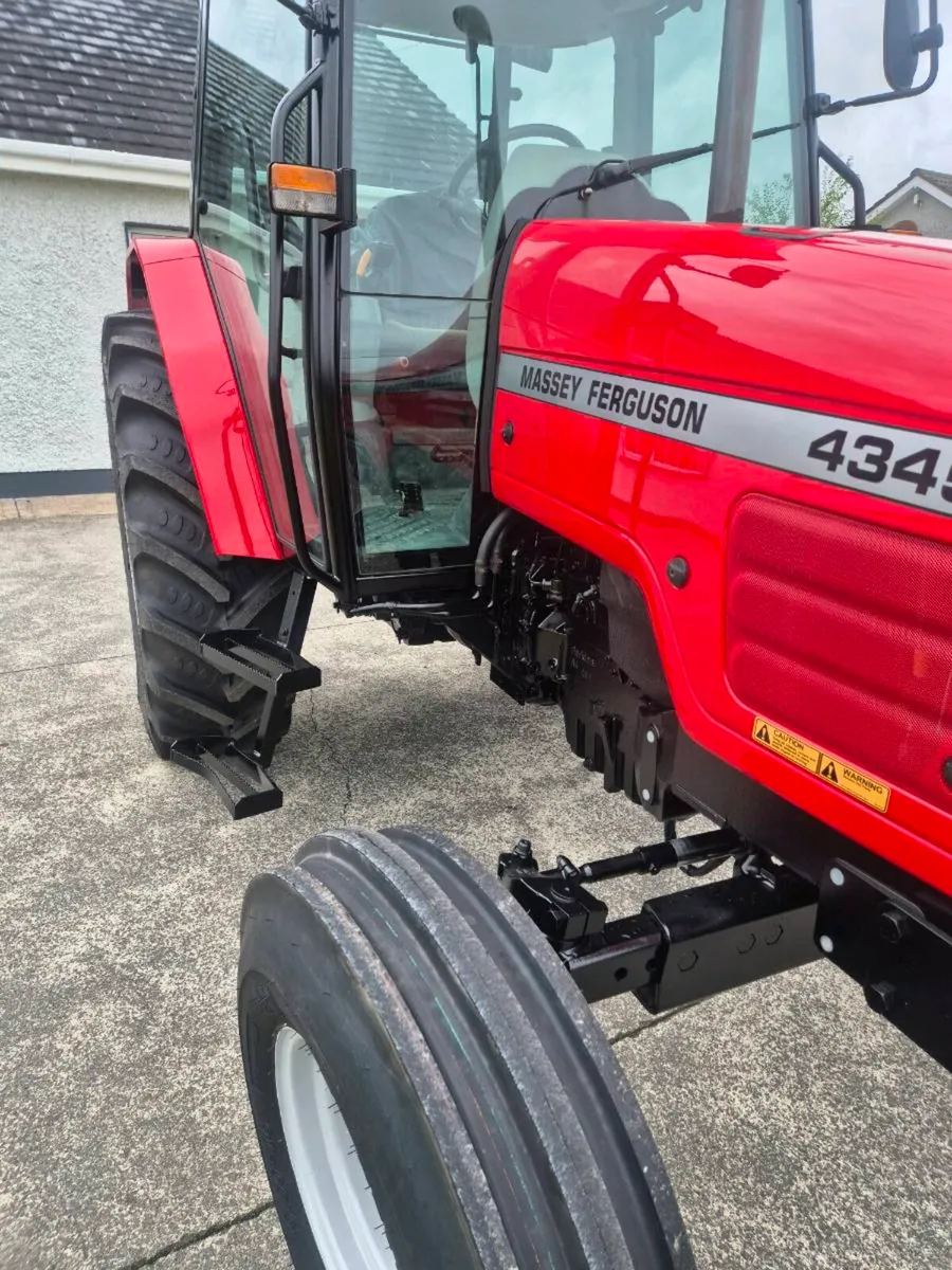 Tractor - Image 4