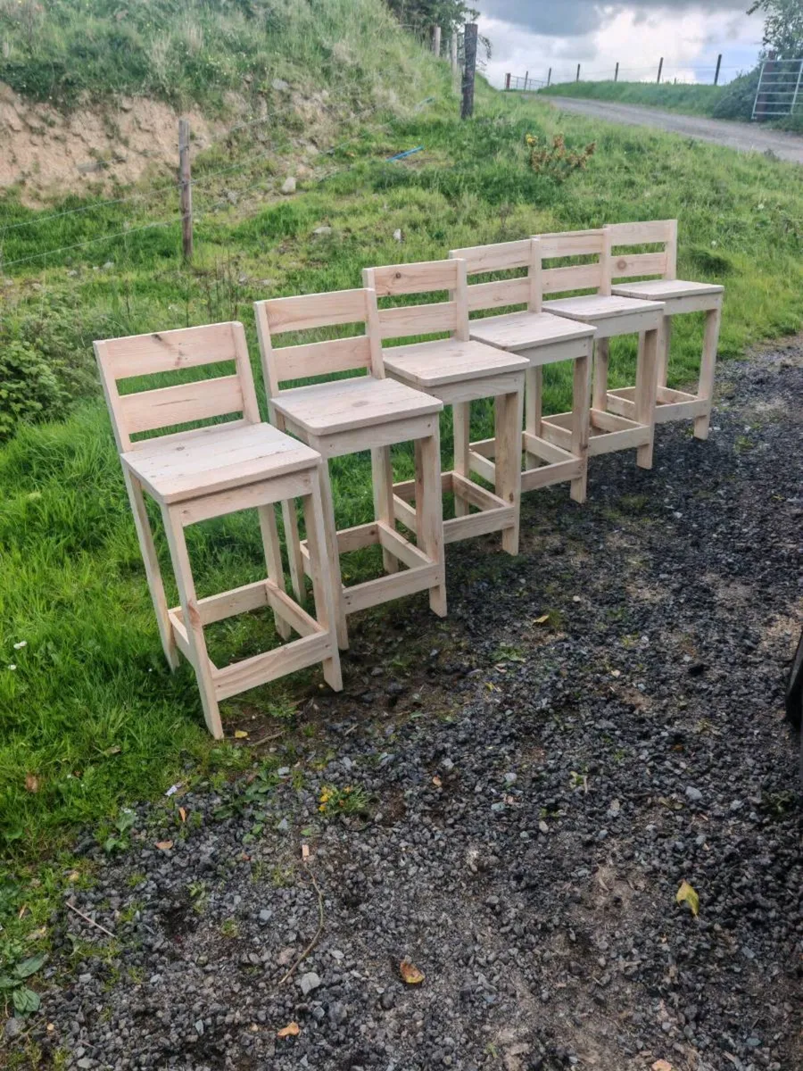 High stools - Image 4