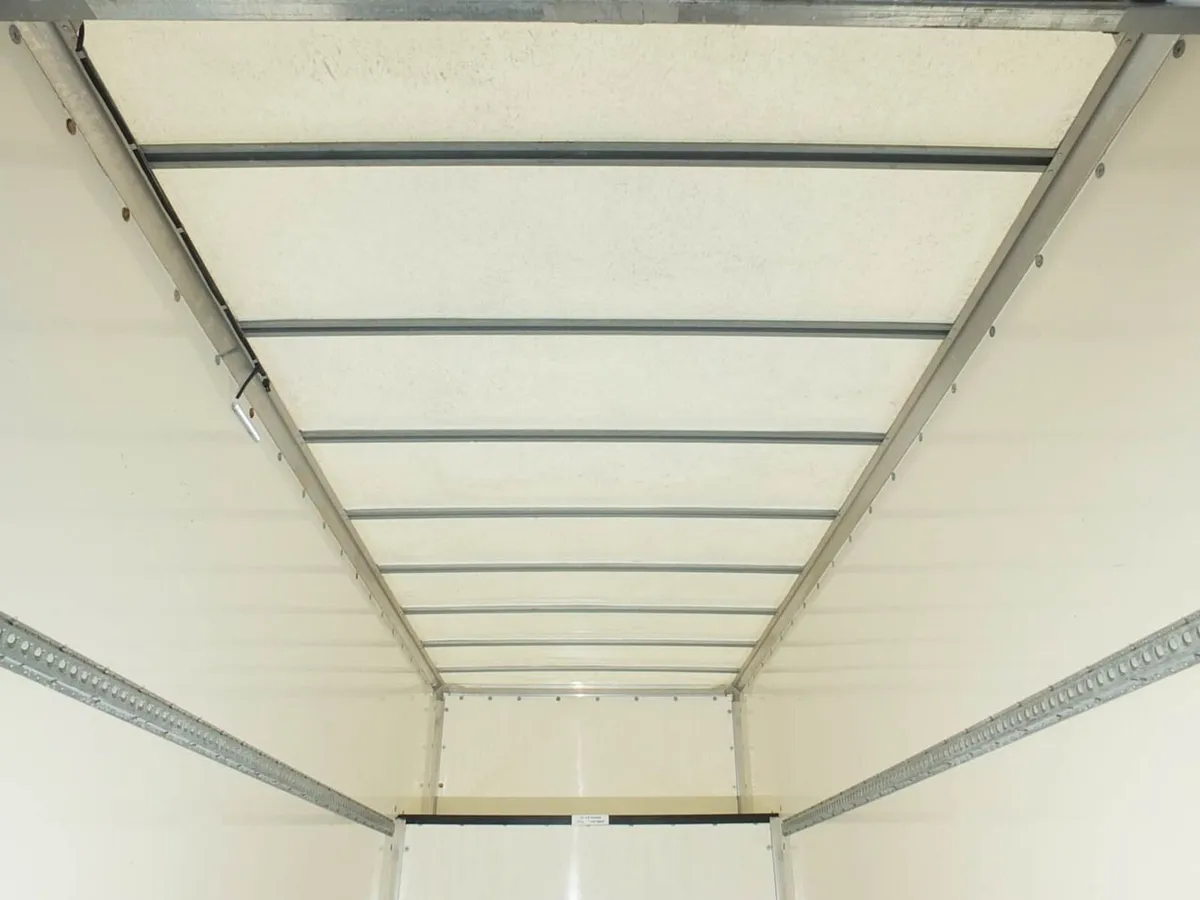 2025 Iveco Daily Luton Box Van - Image 2