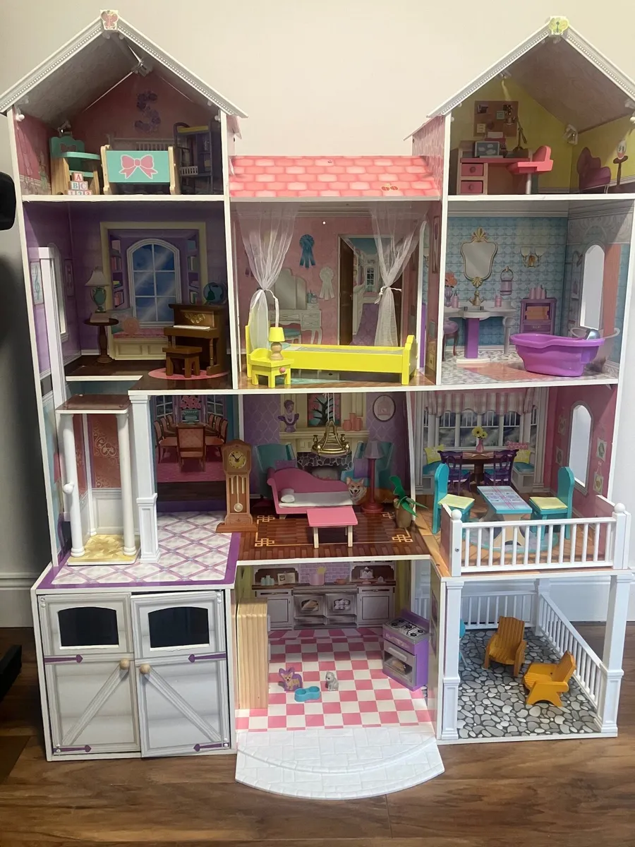 Dolls House - Image 1