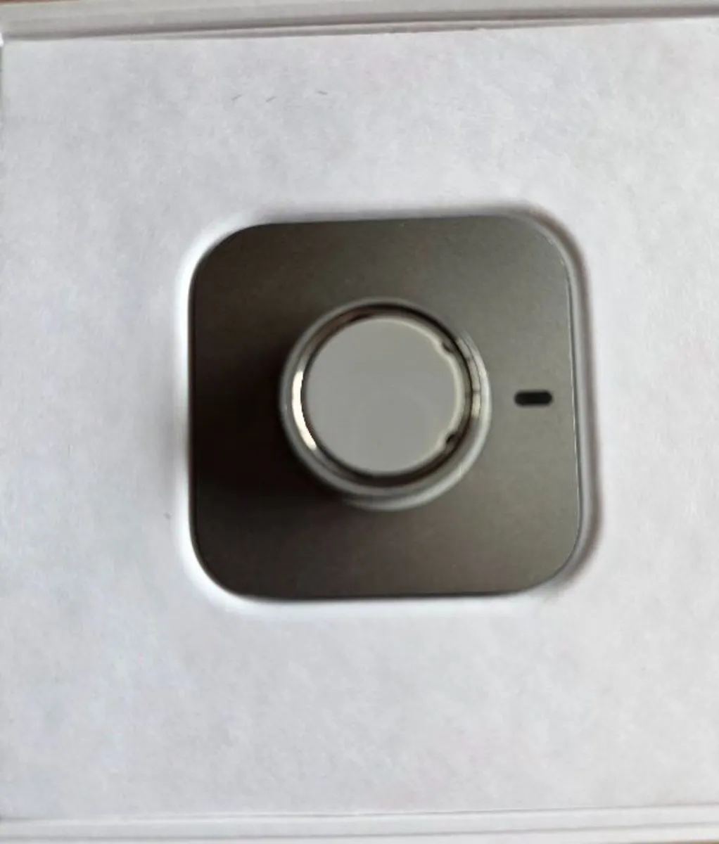 Oura Ring gen4, silver health tracker - Image 2