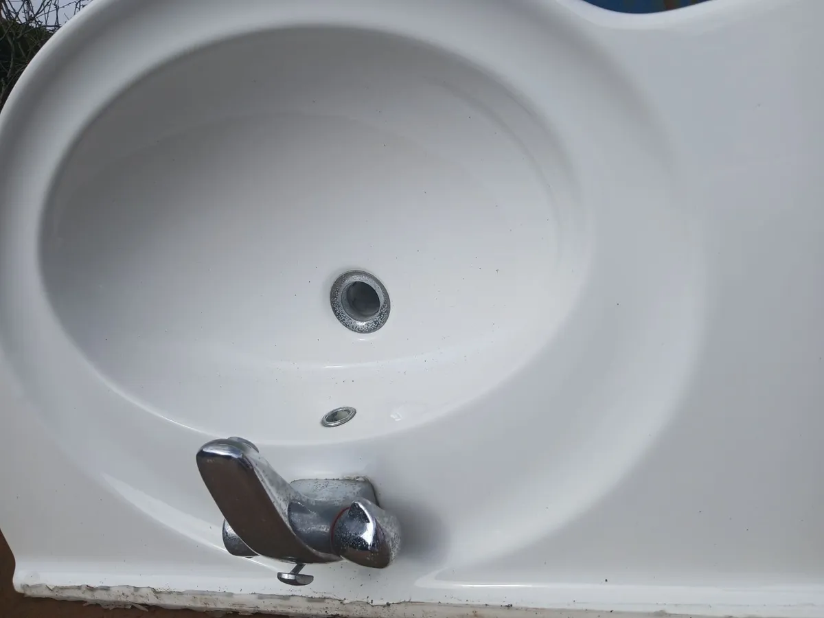 Sinks - Image 3