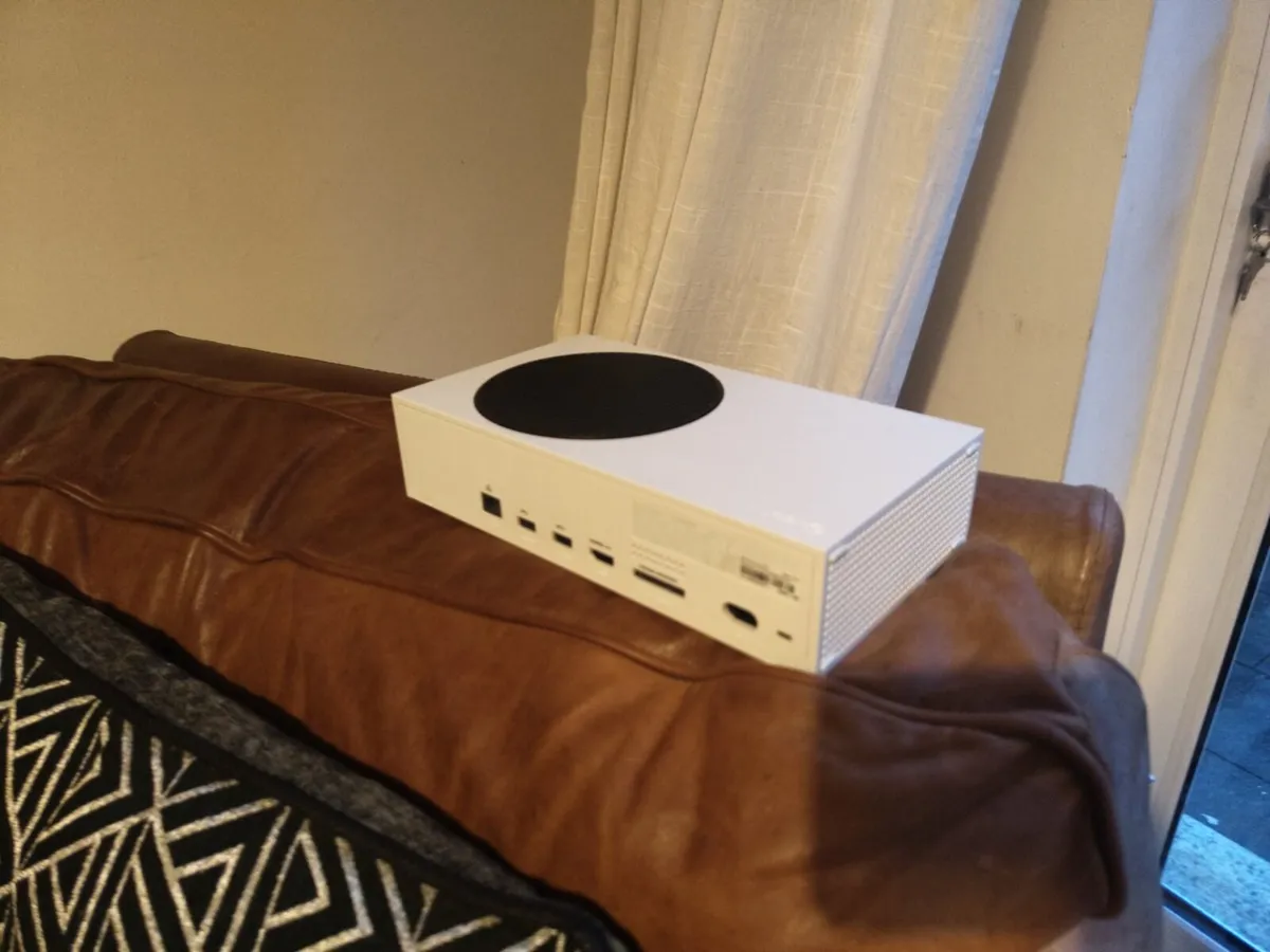 X-box model S 512GB - Image 1