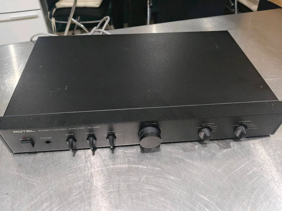 Rotel RC-850 Stereo Control Amplifier - Image 2