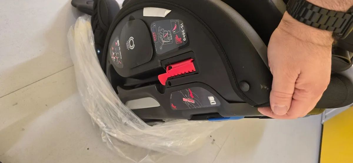 New Baby car seat never used - Image 2
