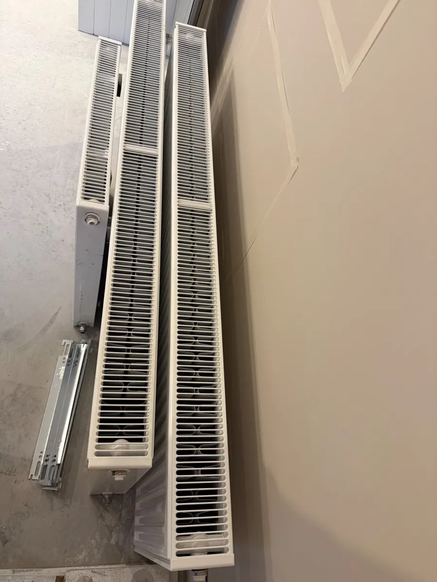 5 White Radiators – Like New – Removed from New Bu - Image 2