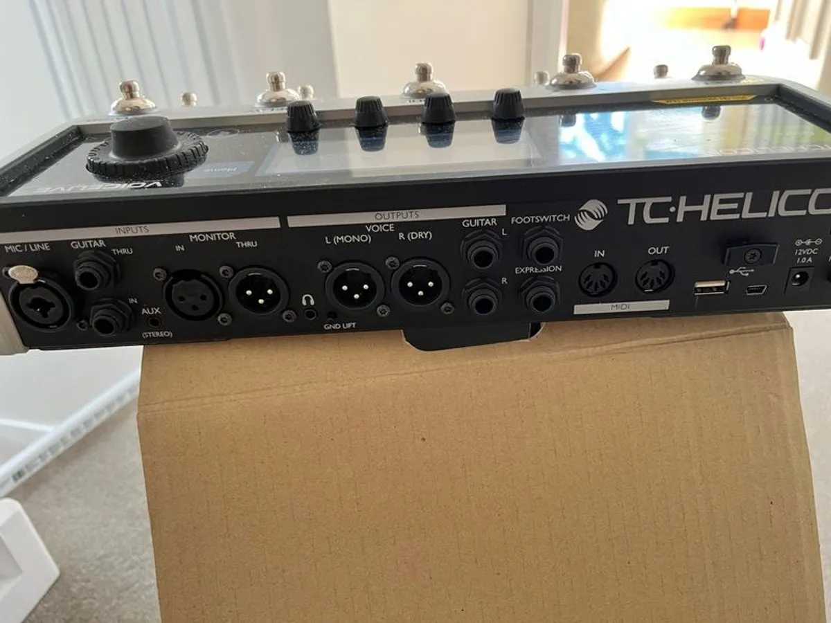 T C Helicon Voicelive 3 - Image 2