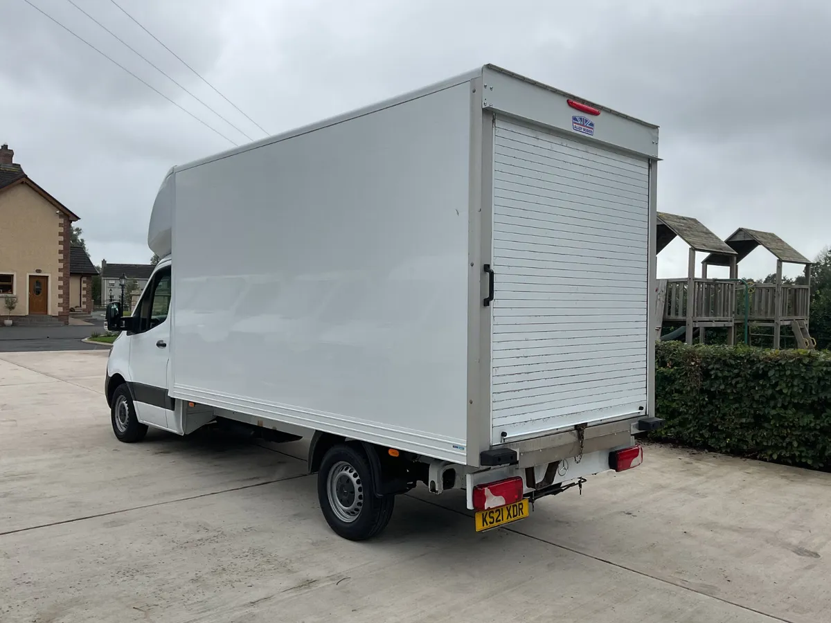 2021 Mercedes Sprinter Luton - Image 3