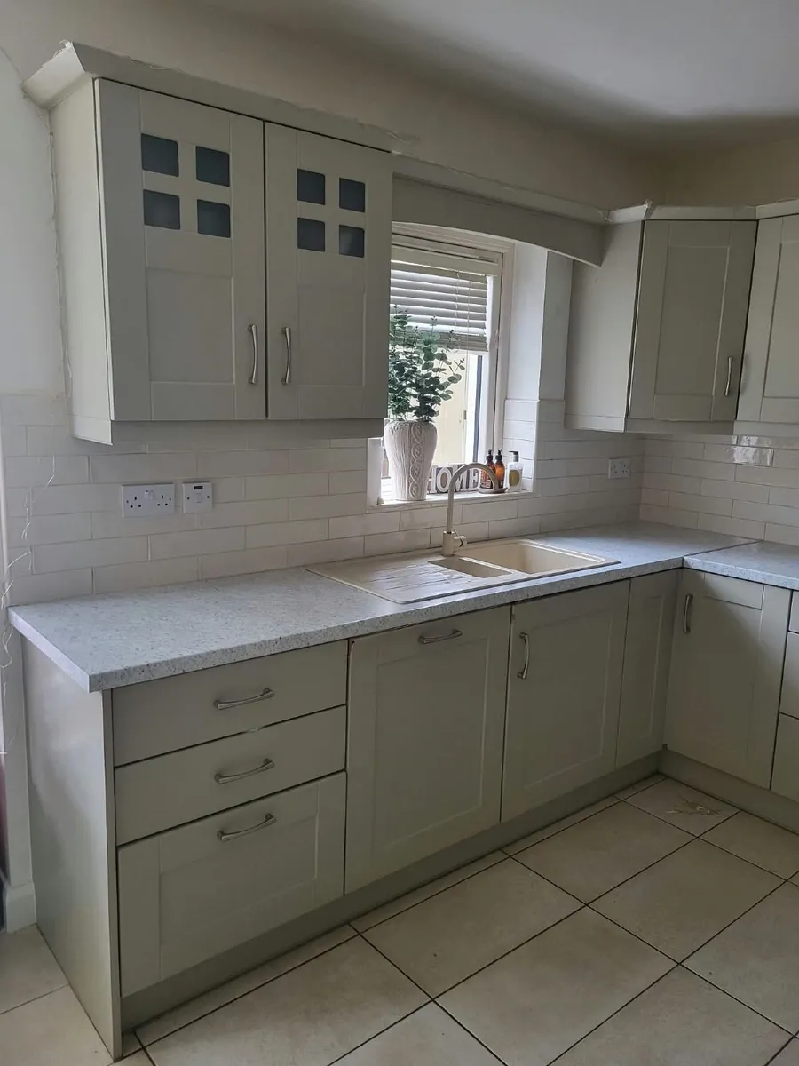 Kitchen - Image 3