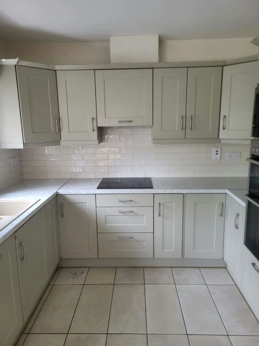 Kitchen - Image 2
