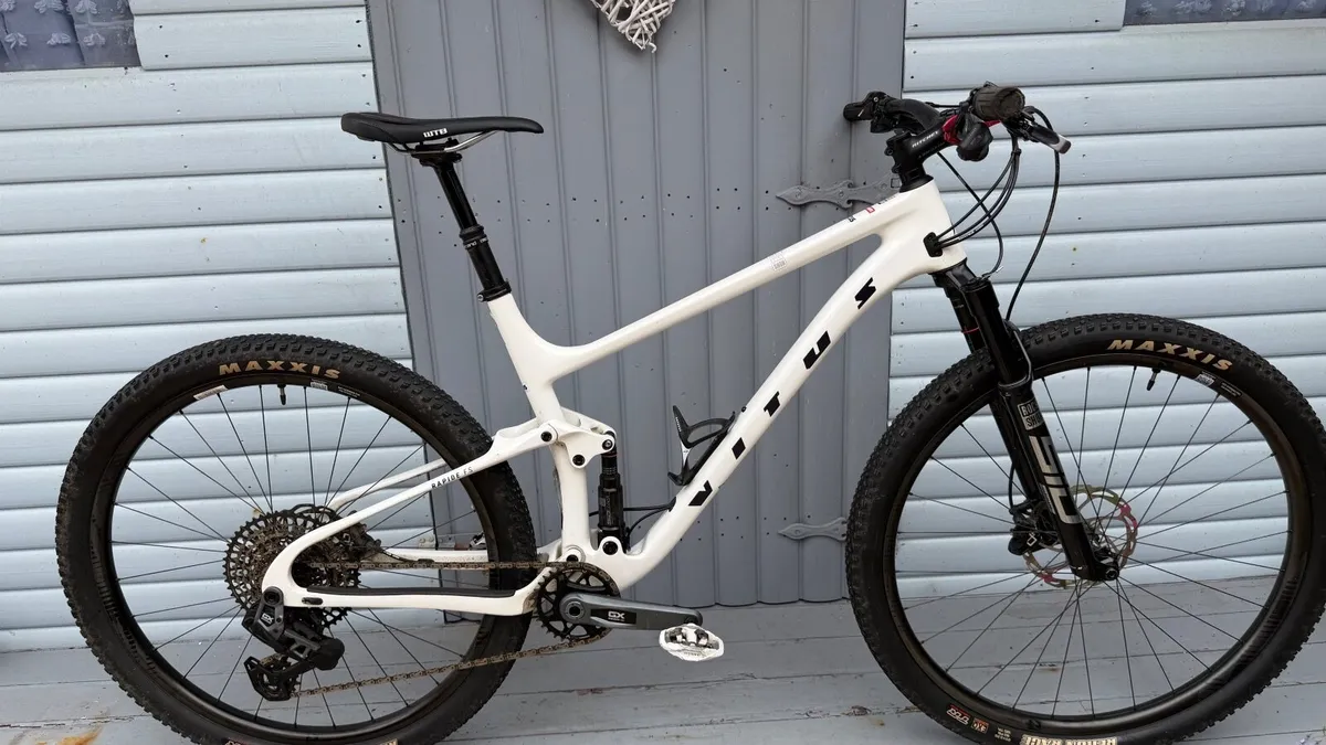 Vitus Rapide carbon full suspension mountain - Image 1