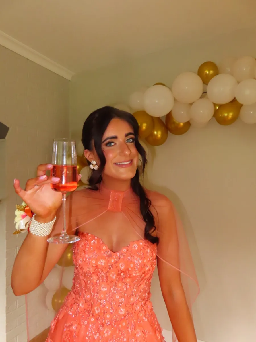 Dani’s Closet Orange Coral Debs Prom Dress Size 8 - Image 3