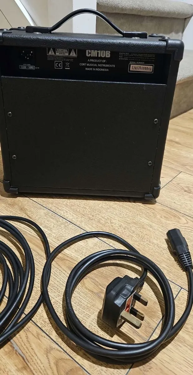 Cort CM10B Bass Guitar Practice Amplifier - 10W - Image 2