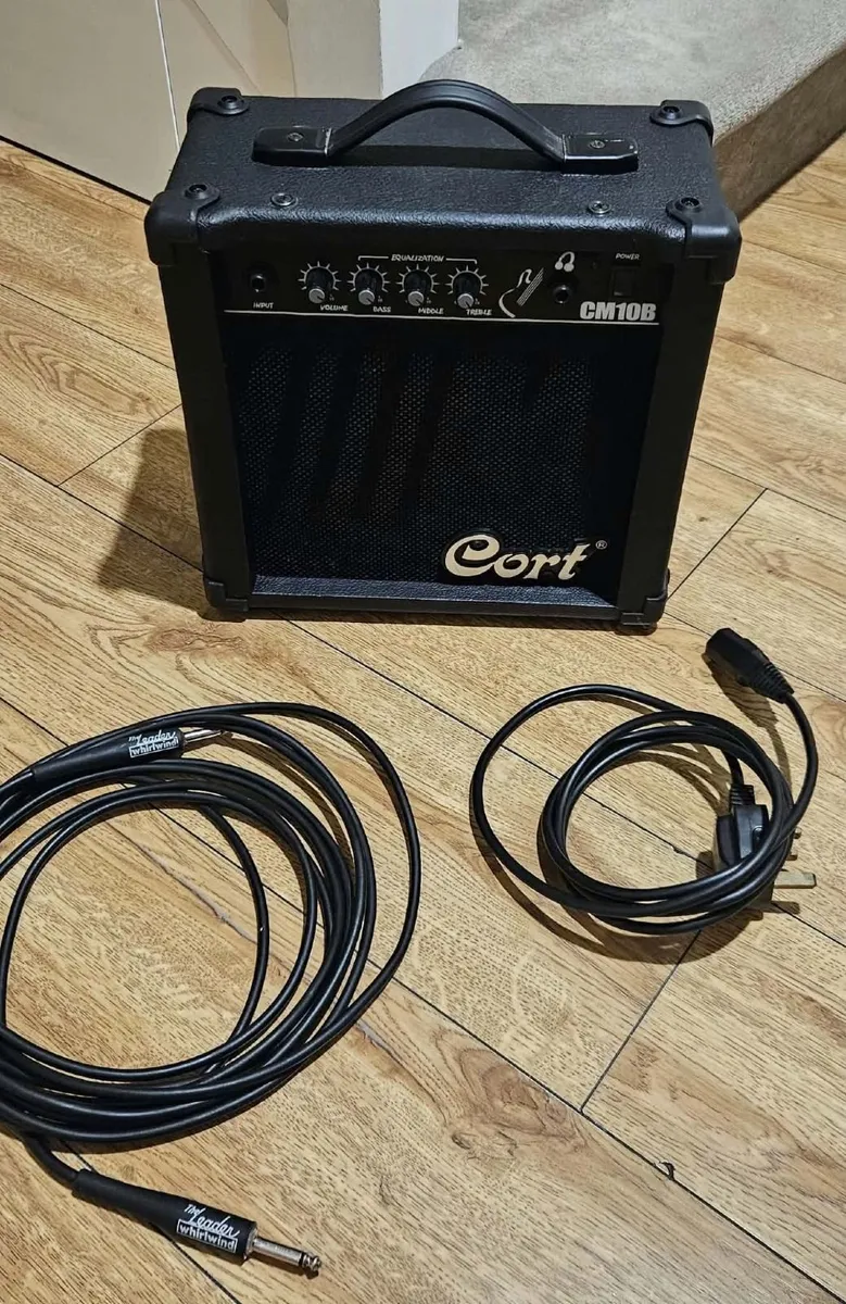 Cort CM10B Bass Guitar Practice Amplifier - 10W - Image 3