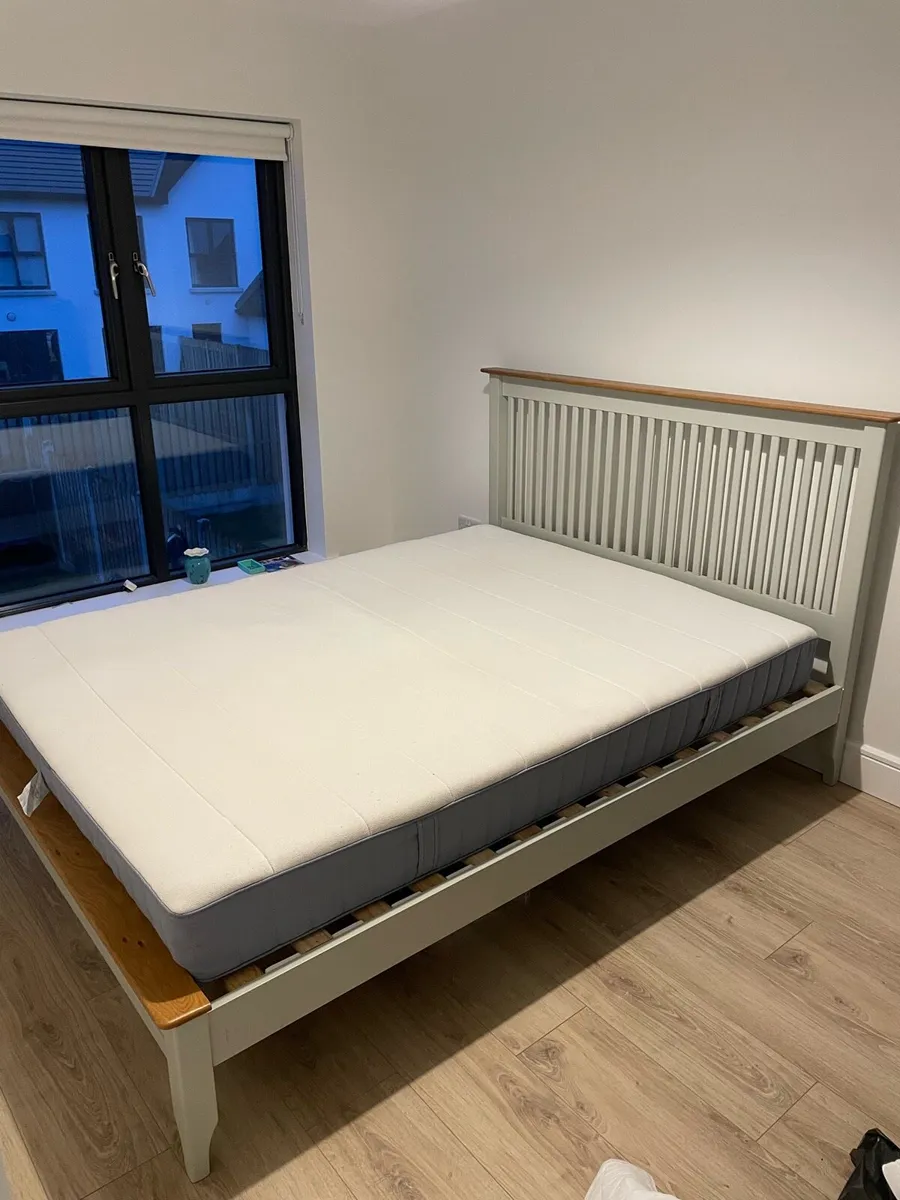 Oak King size bed frame & Mattress - Image 4