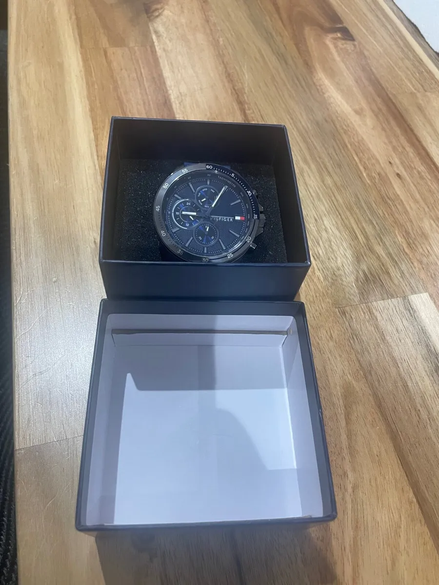 Tommy Hilfiger Watch - Excellent Condition - Image 2