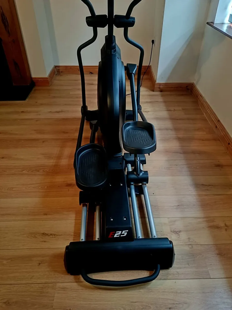 Cross trainer - Image 3