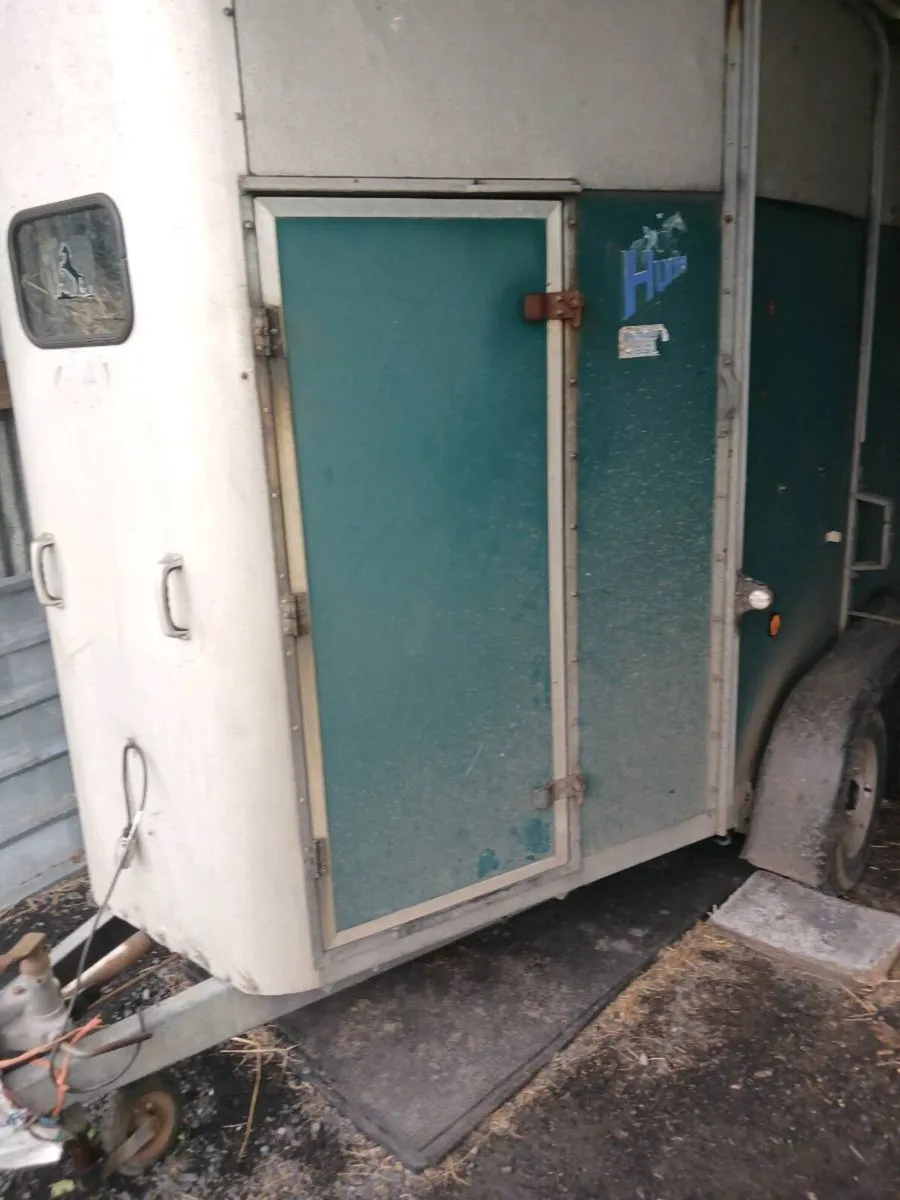 505 horsebox - Image 2