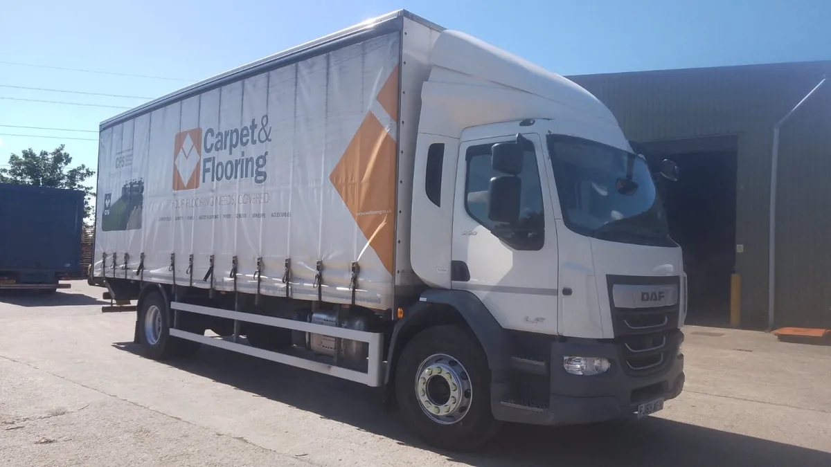 DAF LF CURTAINSIDER ( 2019 ) - Image 1
