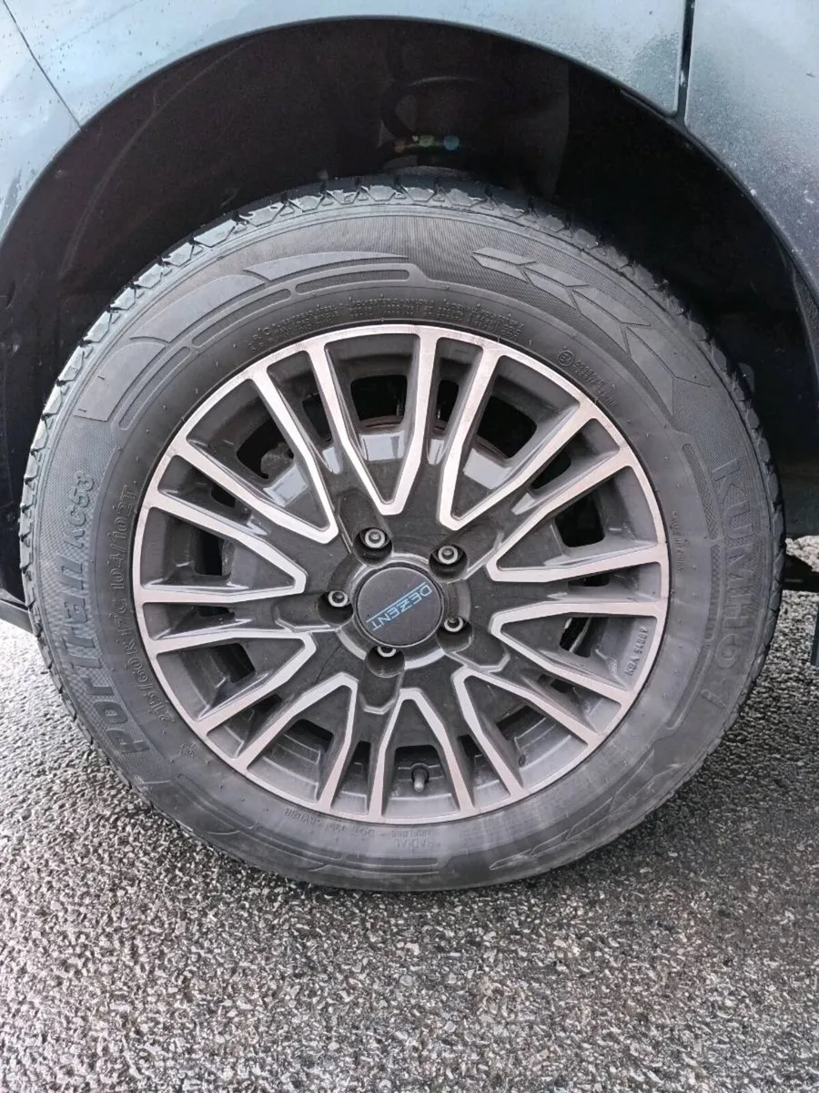 R17 aluminum wheels and tires - Image 3