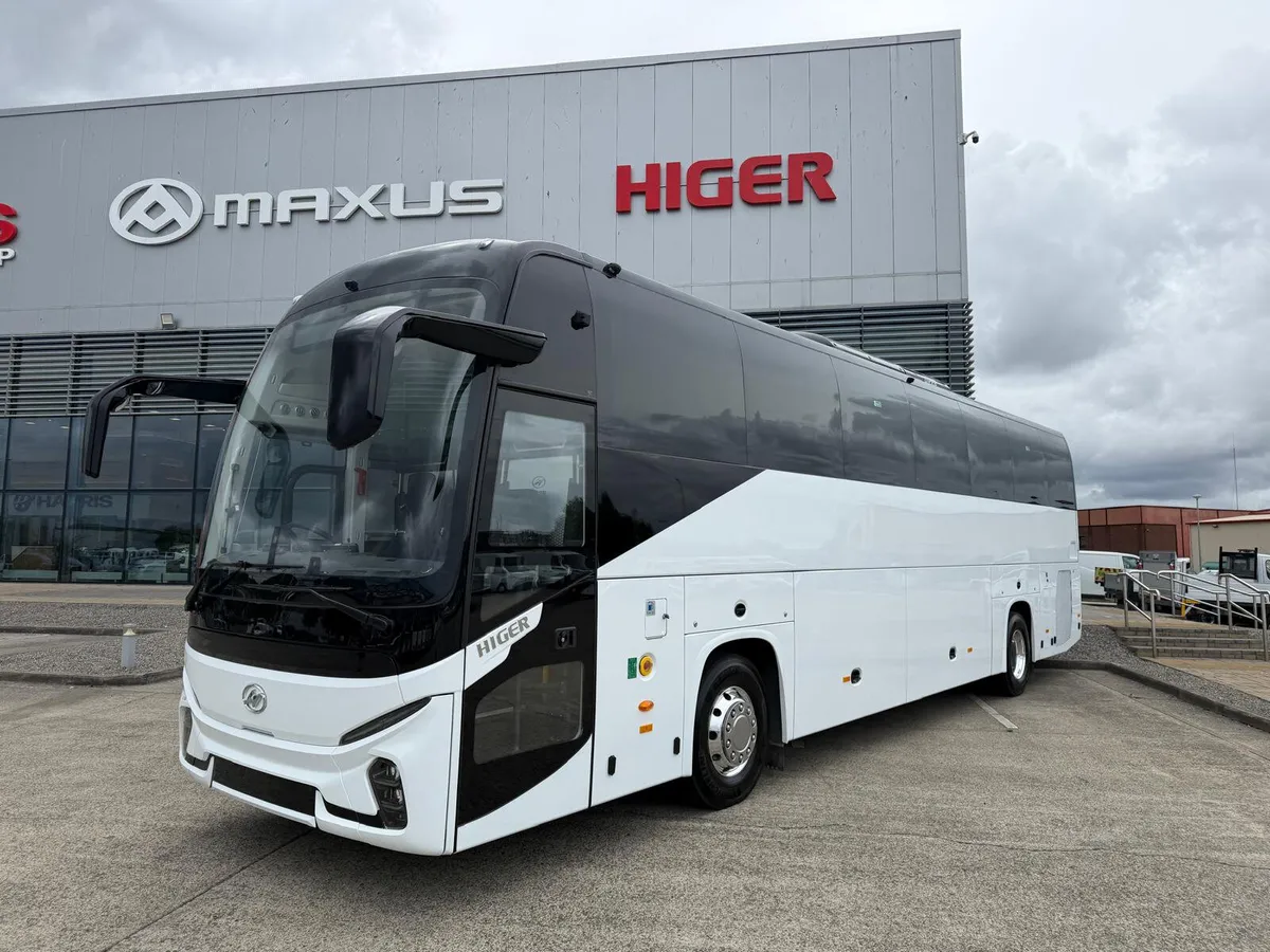 NEW HIGER V12 XL — 55 SEATER + GUIDE - Image 2