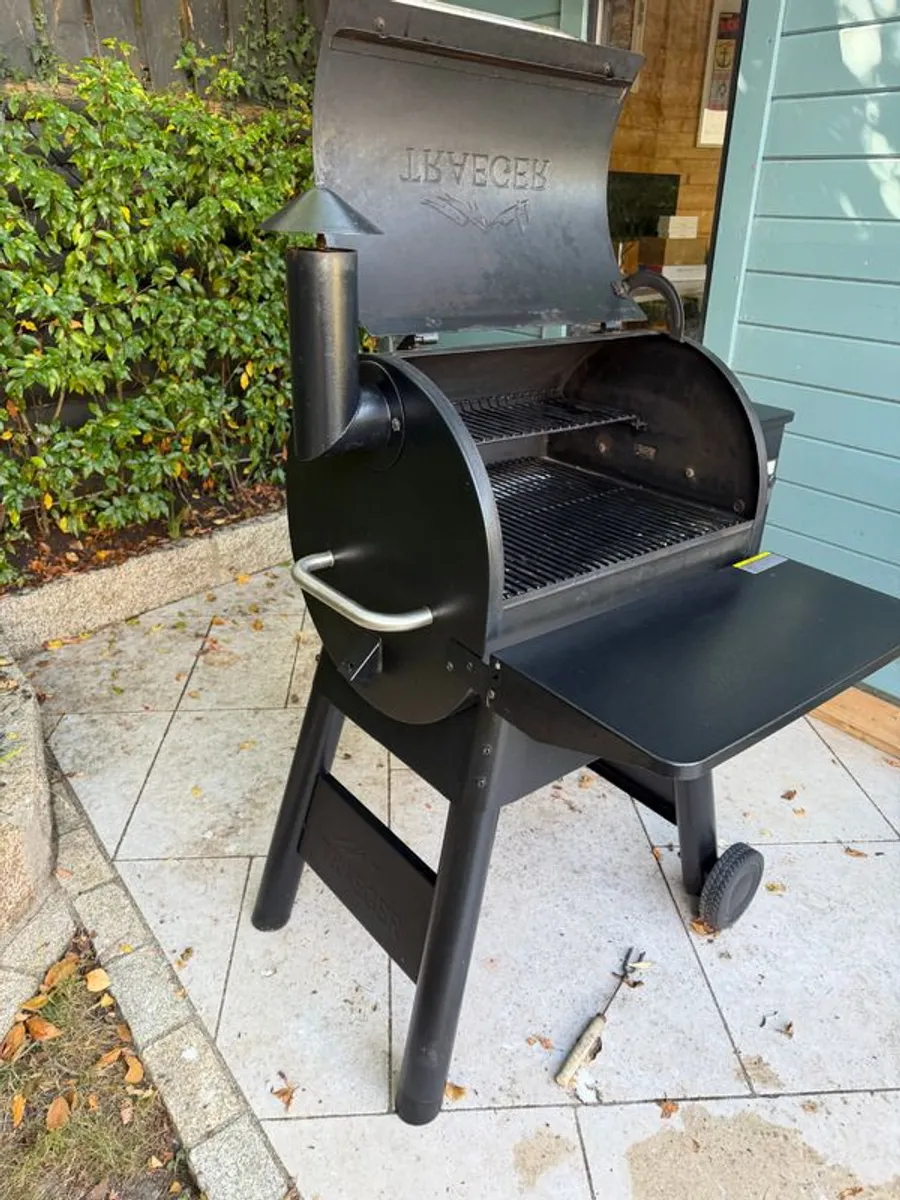 Traeger Pro 575 D2 Wood Pellet Grill & Smoker - Image 3