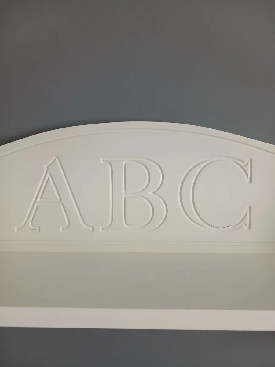 Shelves for baby/child's room - Image 3