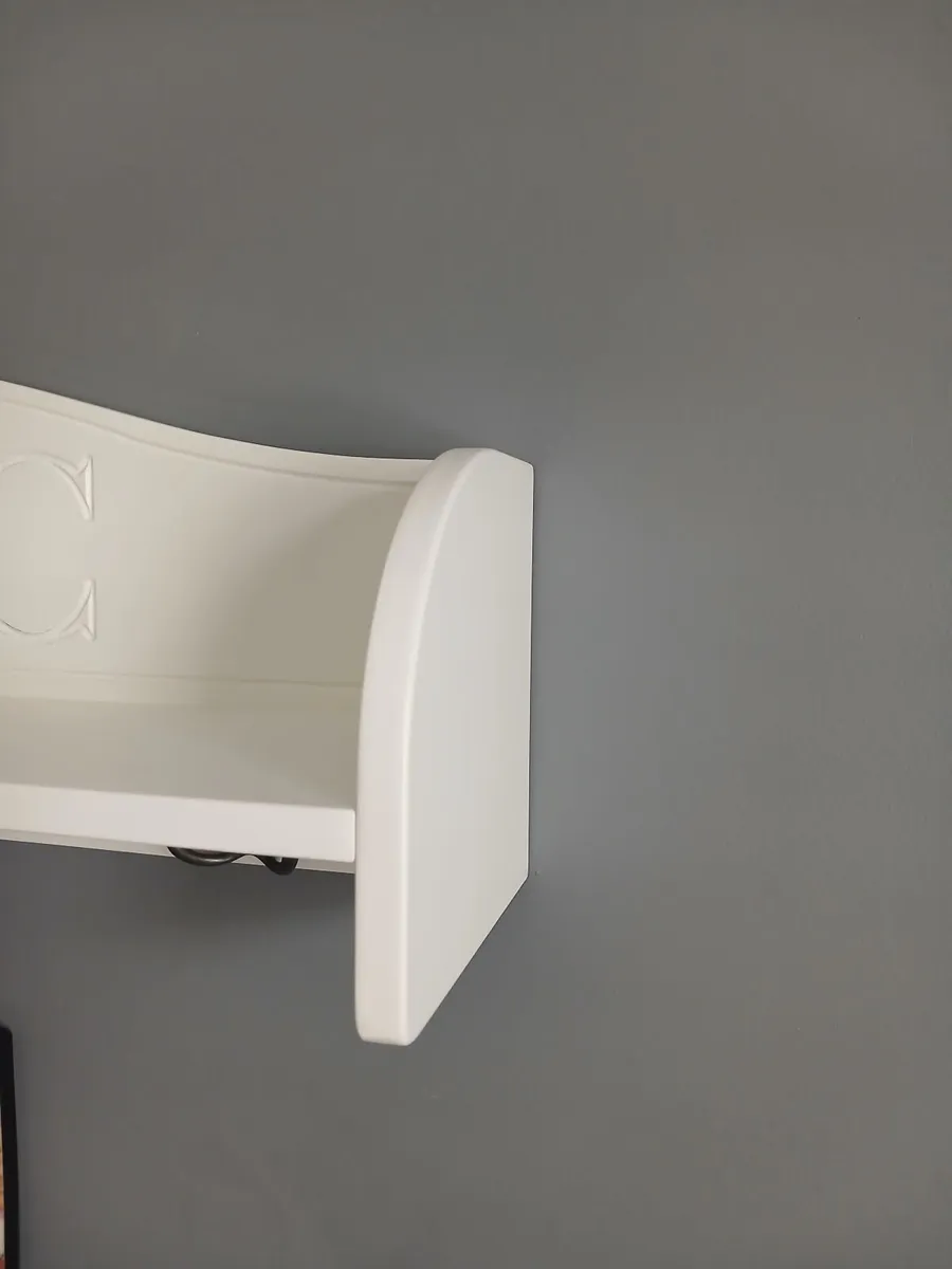 Shelves for baby/child's room - Image 2
