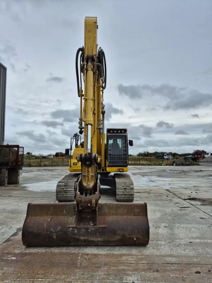 Komatsu PC 210 LC-11 - Image 4