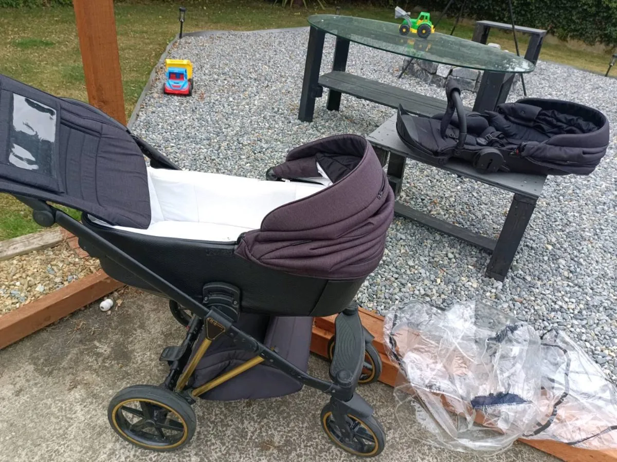 Pram / buggie - Image 3