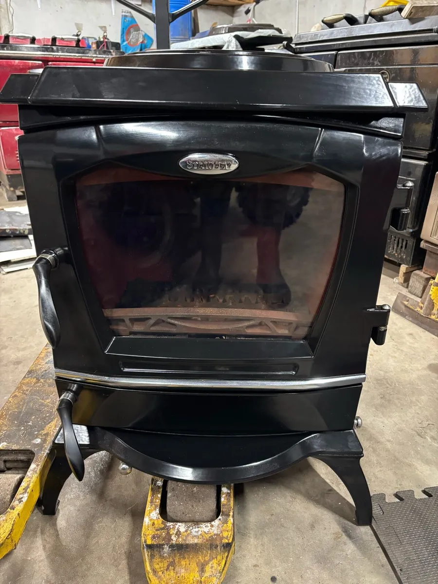 Stanley Reginald stove - Image 1