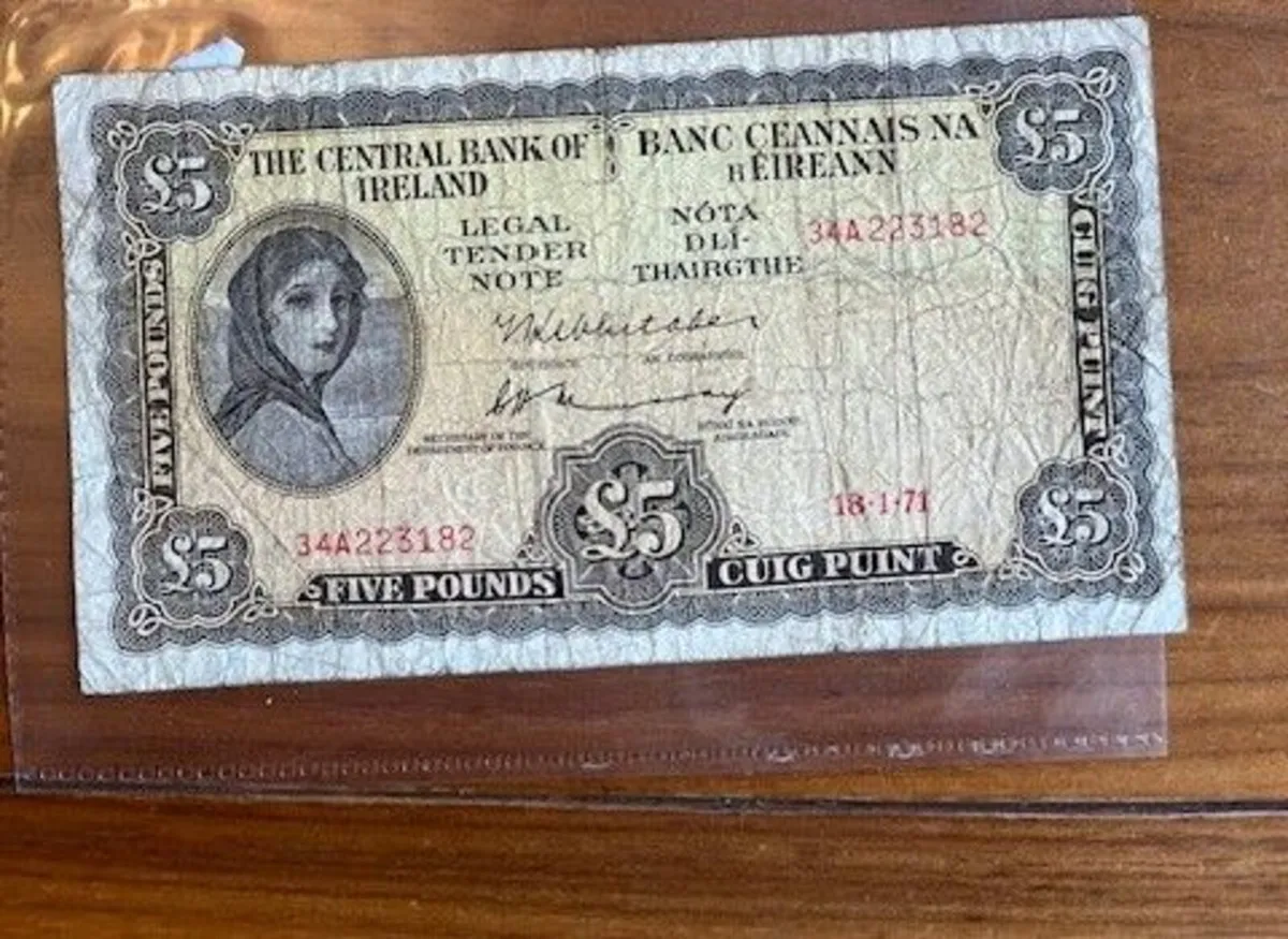 5 Pound Lavery Note - 20 Euros - Image 1