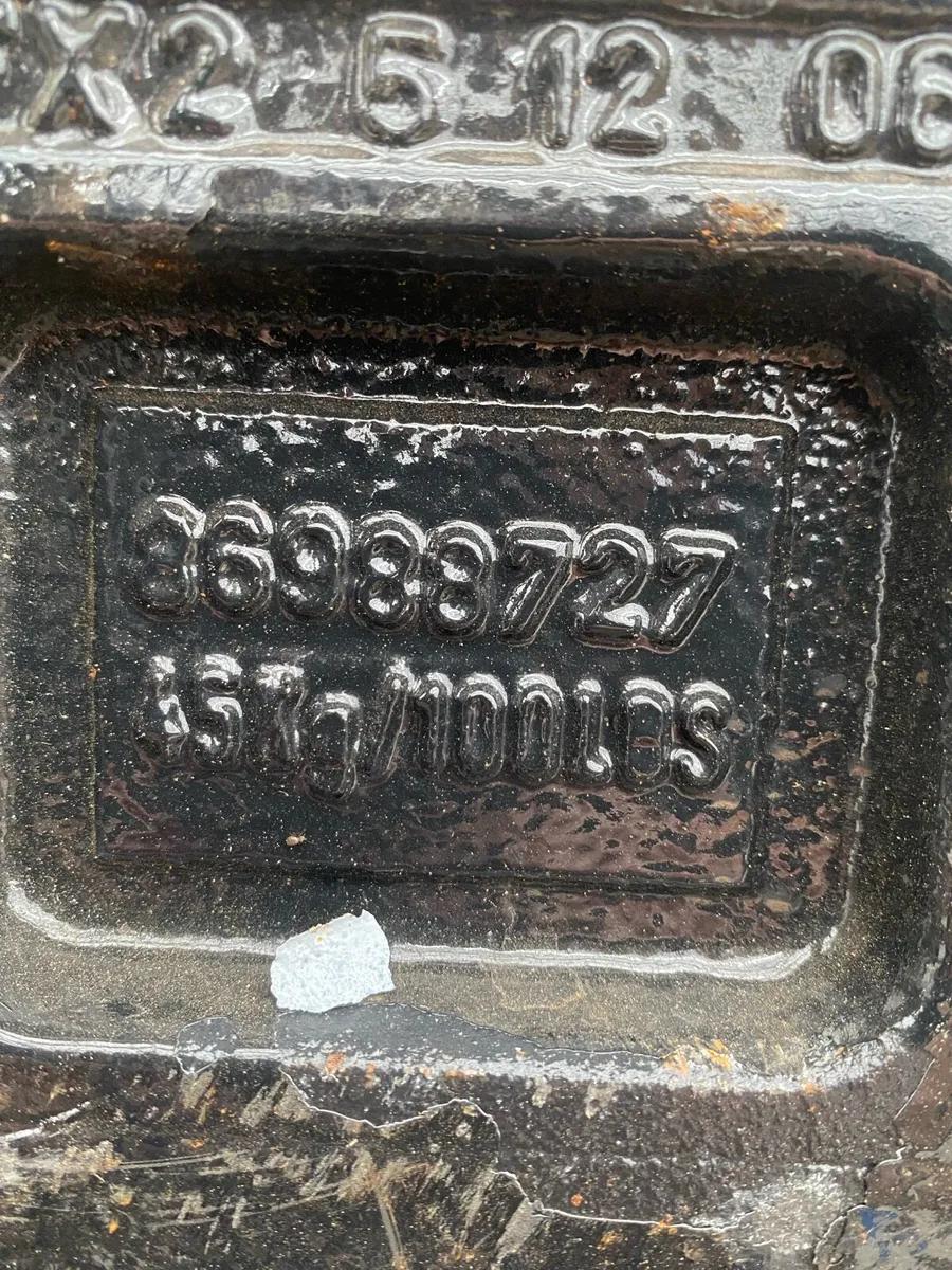 Case/new Holland weights - Image 3