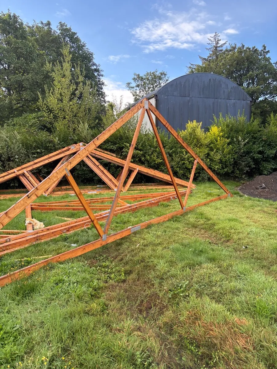 Roof trusses - Image 2