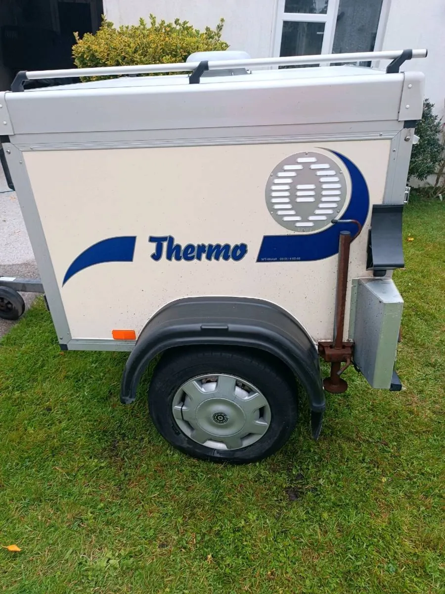 Dog trailer - Image 1