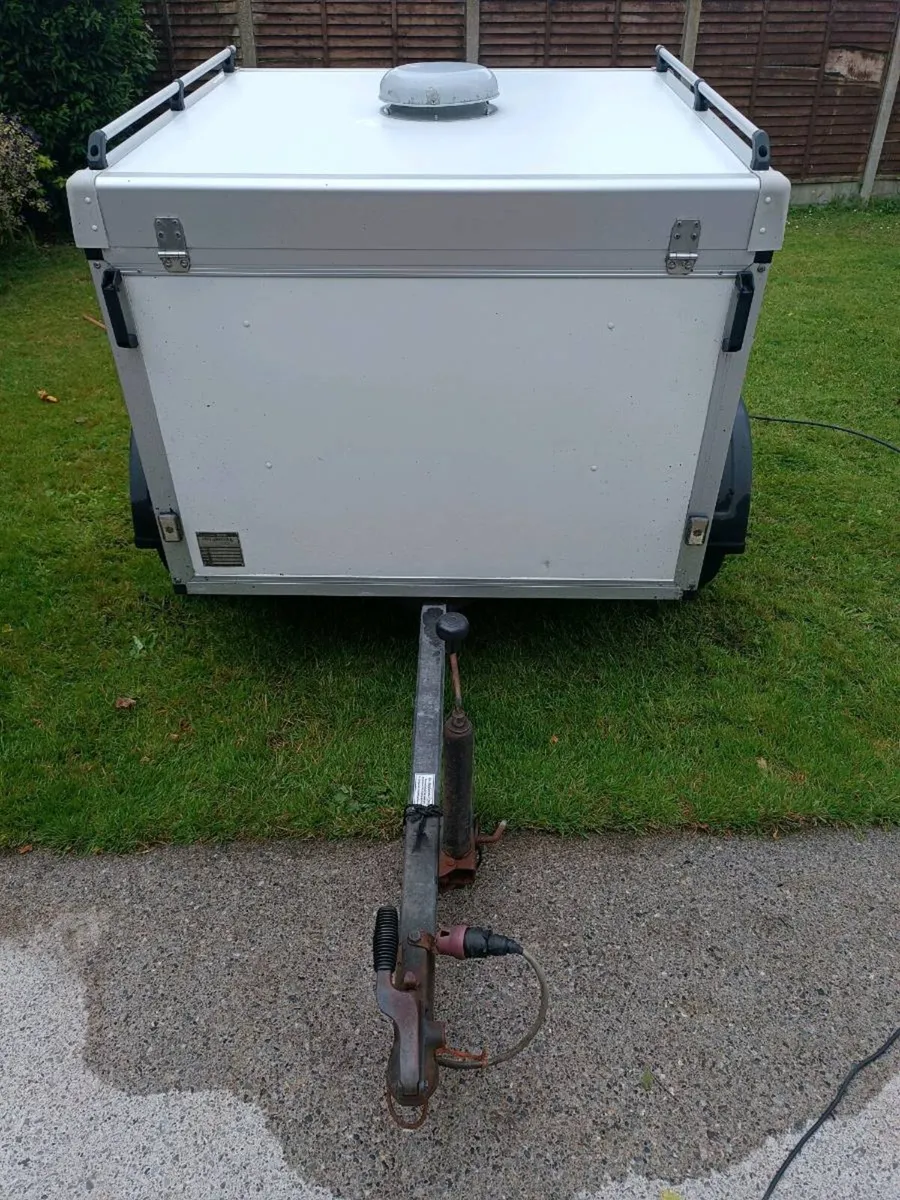 Dog trailer - Image 2