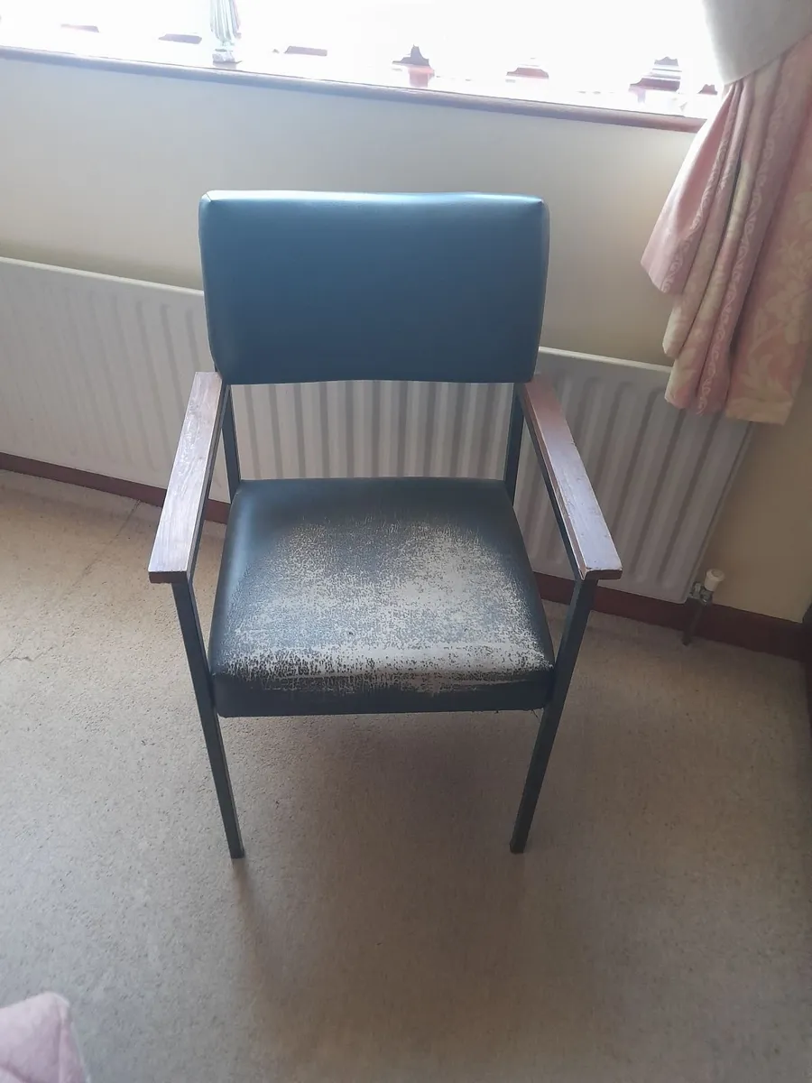 Household furniture - Image 2