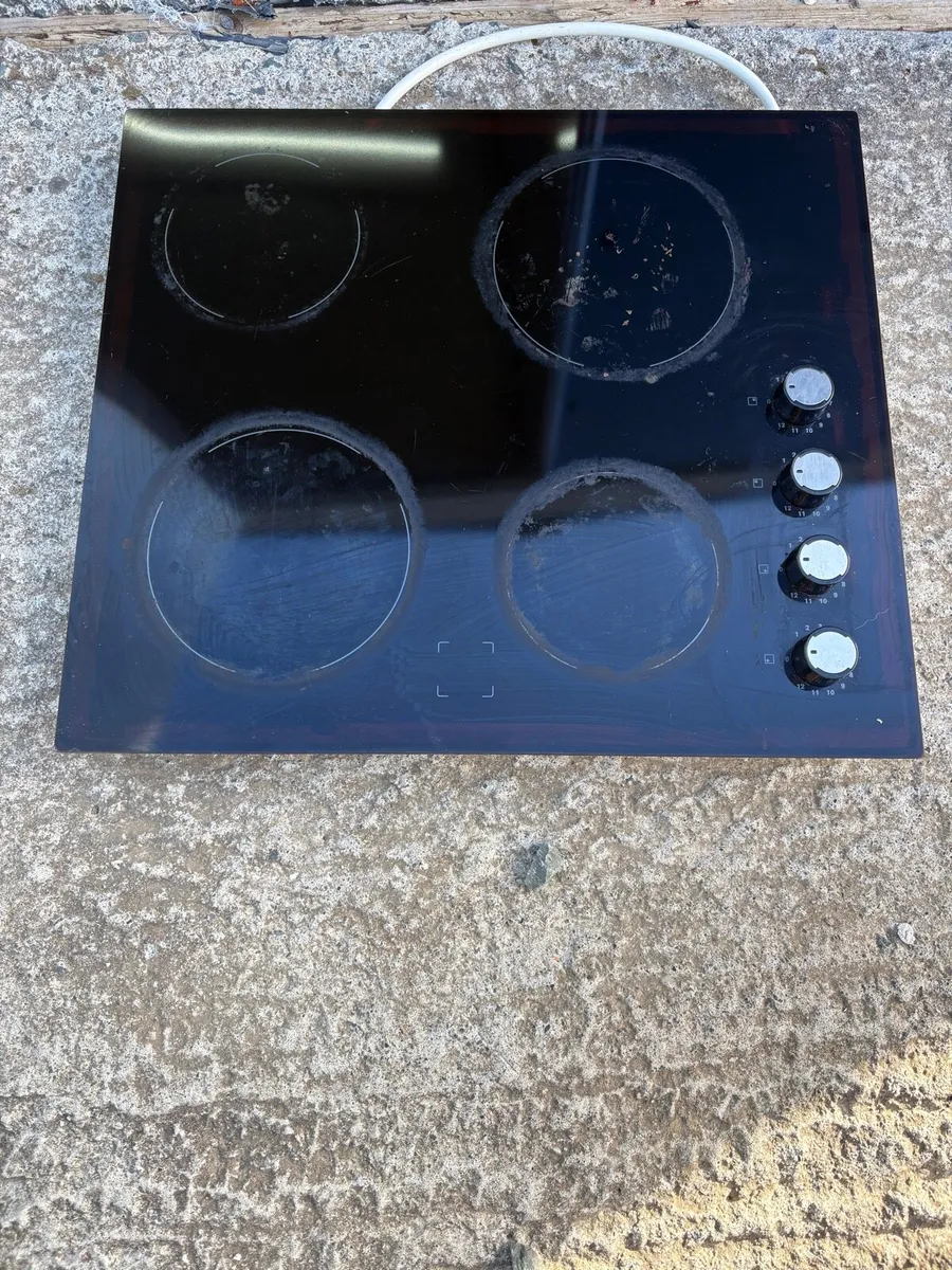Electric hob stovetop - Image 1