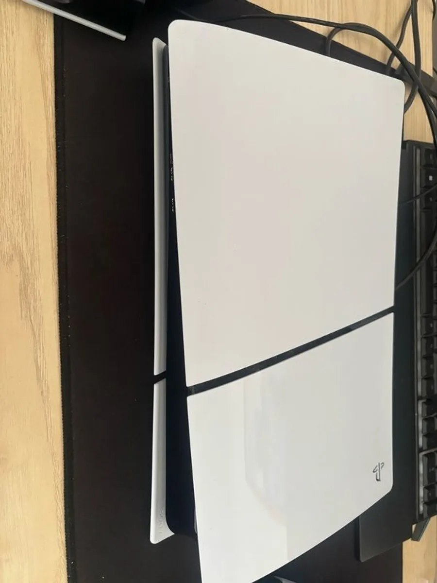 PS5 Slim Digital 1TB + DualSense + PULSE Elite Headset - Image 3
