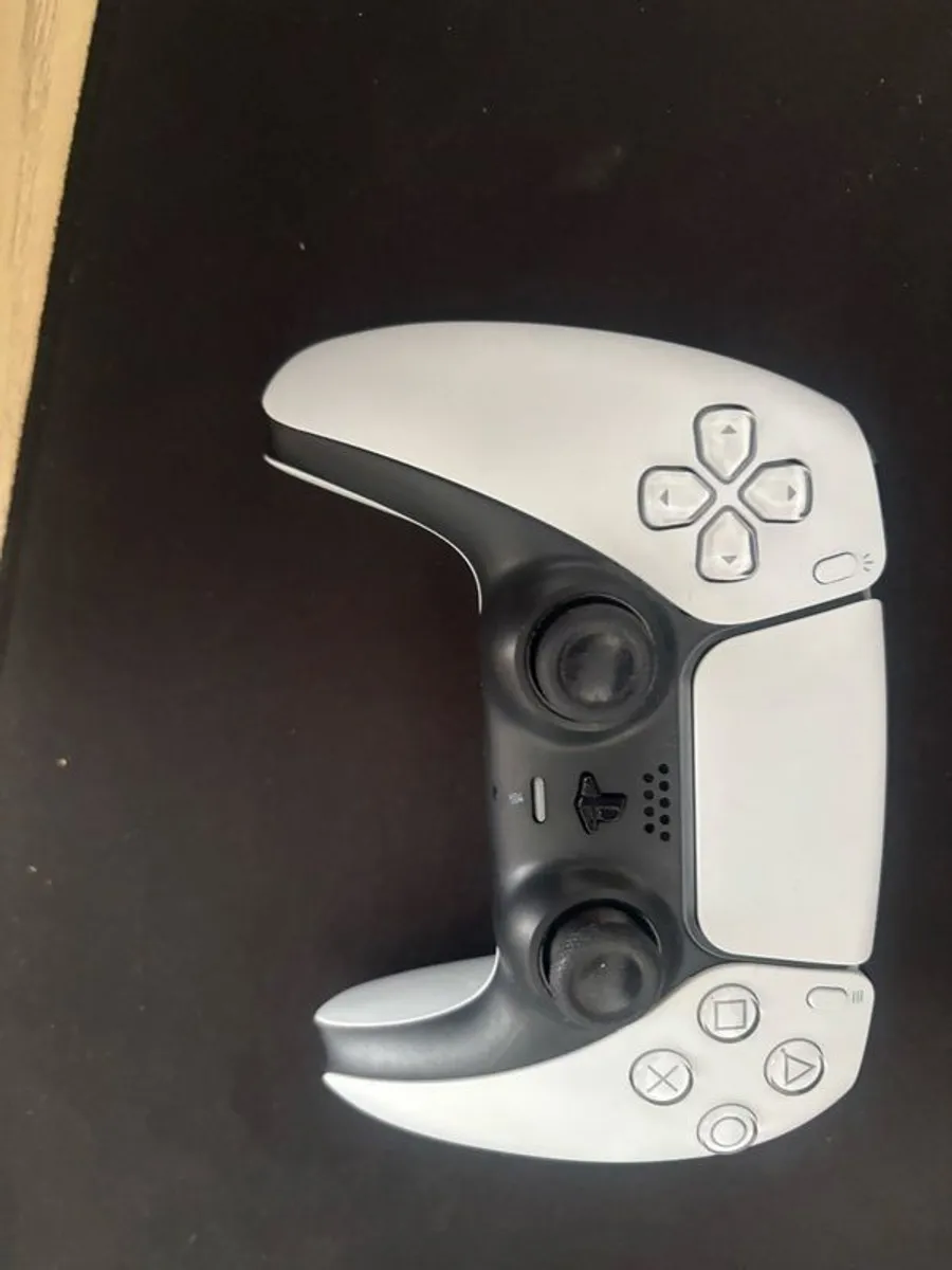 PS5 Slim Digital 1TB + DualSense + PULSE Elite Headset - Image 4