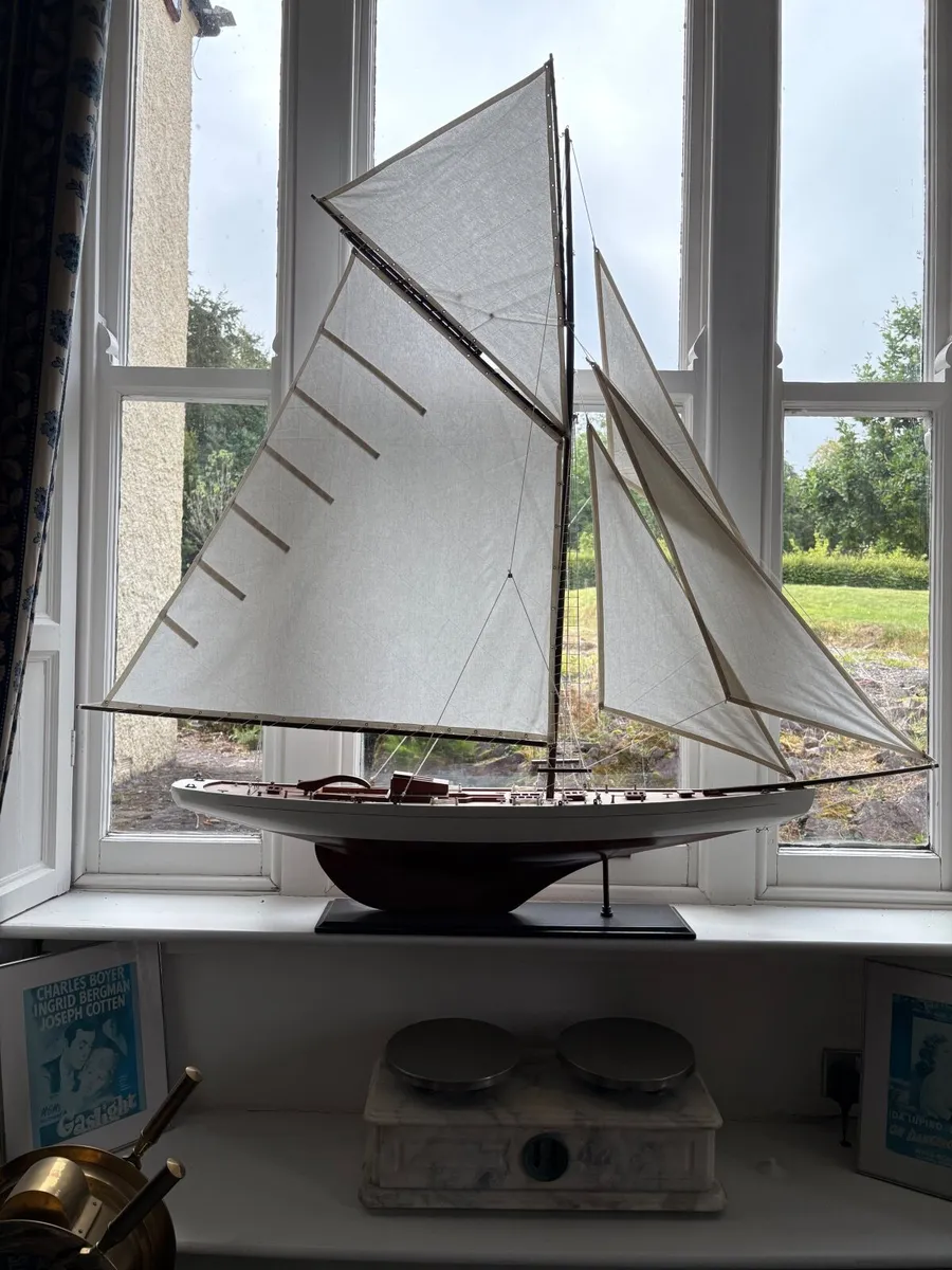 Sail boat model - Image 1