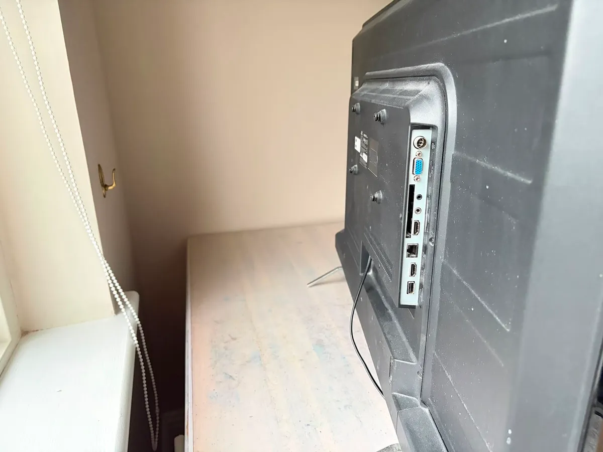 40” JVC Television - Image 3